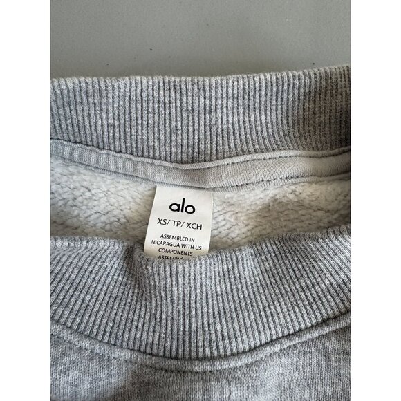 ALO Yoga Accolade Crewneck Pullover in Athletic Heather Grey - Picture 5 of 6